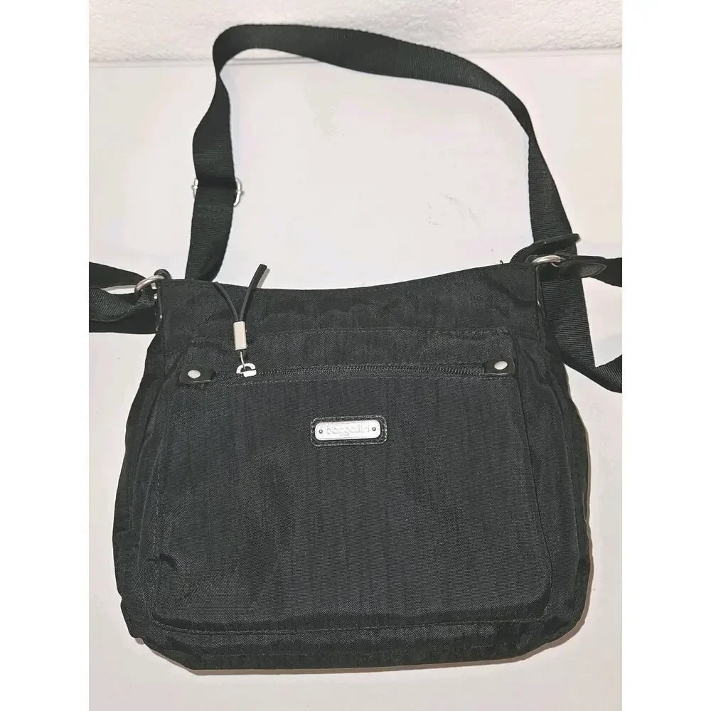 Baggallini Black Crossbody Bag 9x8x2